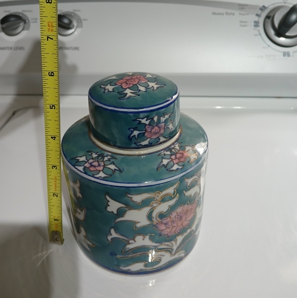 Ginger Jar. - Picture 2 of 2